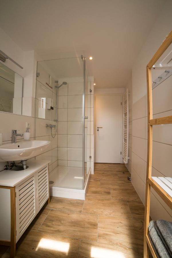 Schoene Ferienwohnung 54 M², Zentrumsnah, Kingbett Erfurt Kültér fotó
