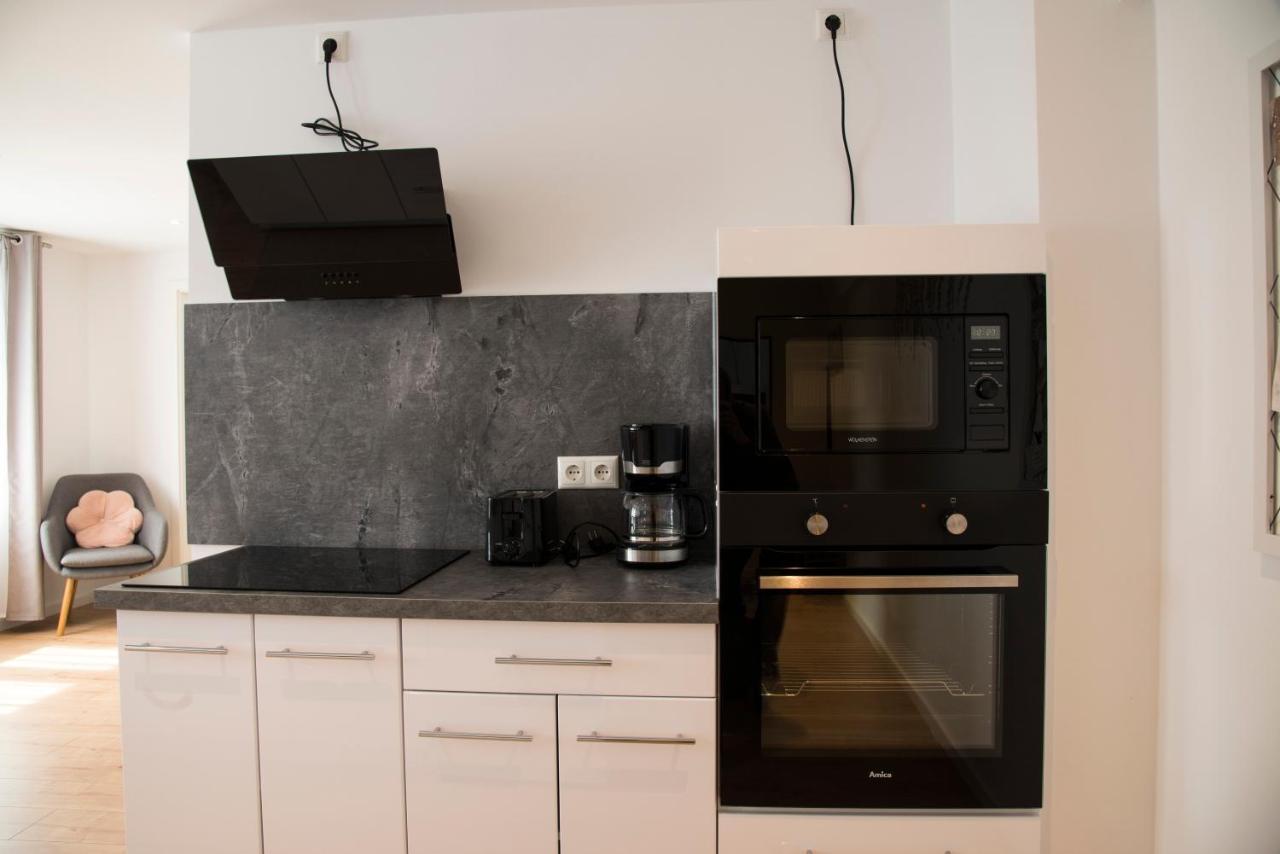 Schoene Ferienwohnung 54 M², Zentrumsnah, Kingbett Erfurt Kültér fotó
