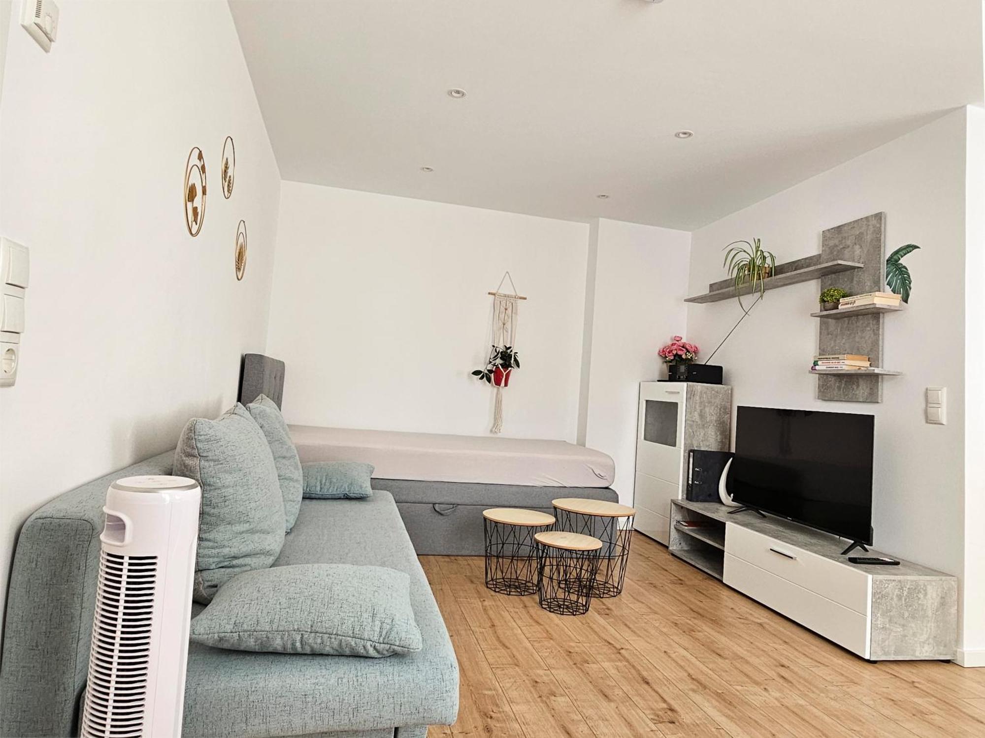 Schoene Ferienwohnung 54 M², Zentrumsnah, Kingbett Erfurt Kültér fotó